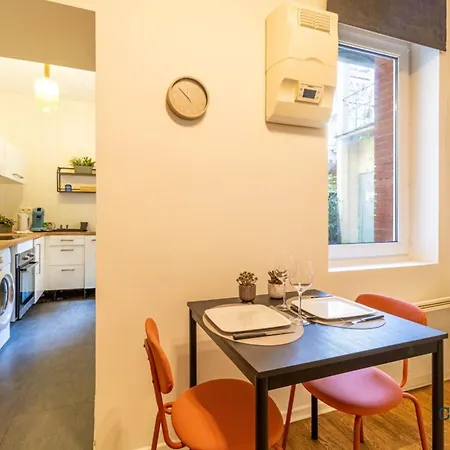 Grece - Centre - Proche Des Commodites * Toulouse