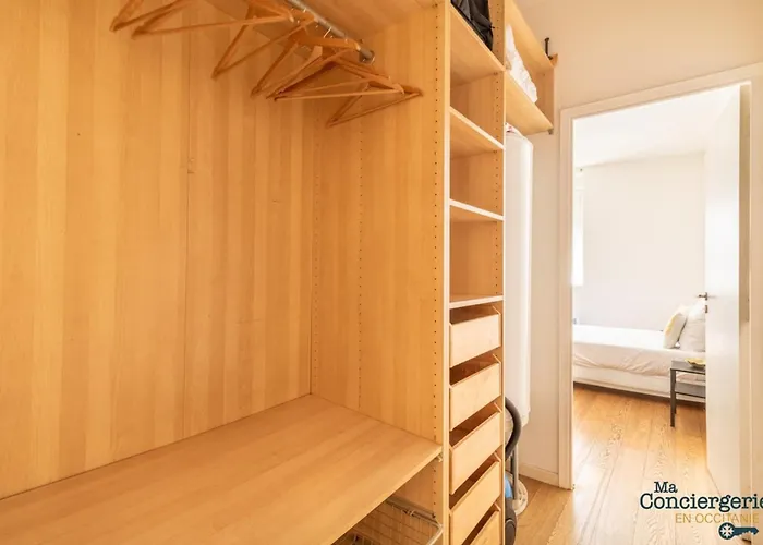 Grece - Centre - Proche Des Commodites * تولوز