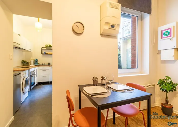 Grece - Centre - Proche Des Commodites * Toulouse