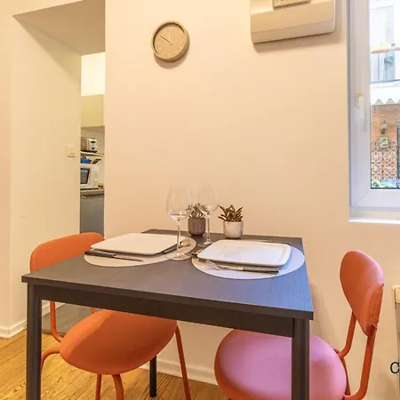 Grece - Centre - Proche Des Commodités