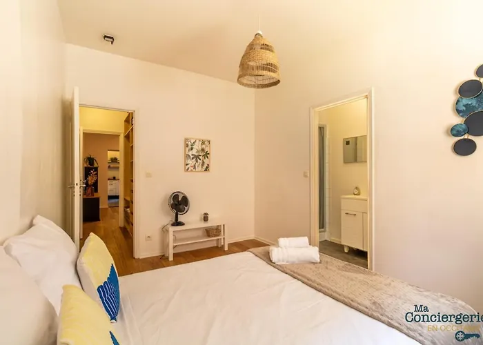 Grece - Centre - Proche Des Commodites