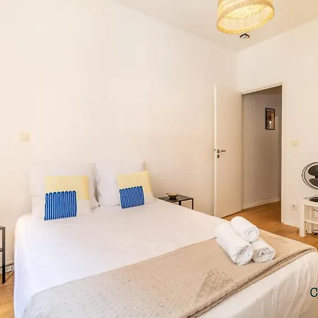 Grece - Centre - Proche Des Commodites *